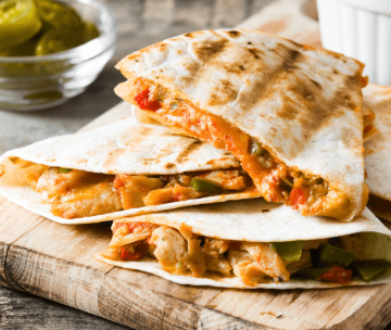 Quesadilla de queso y pollo