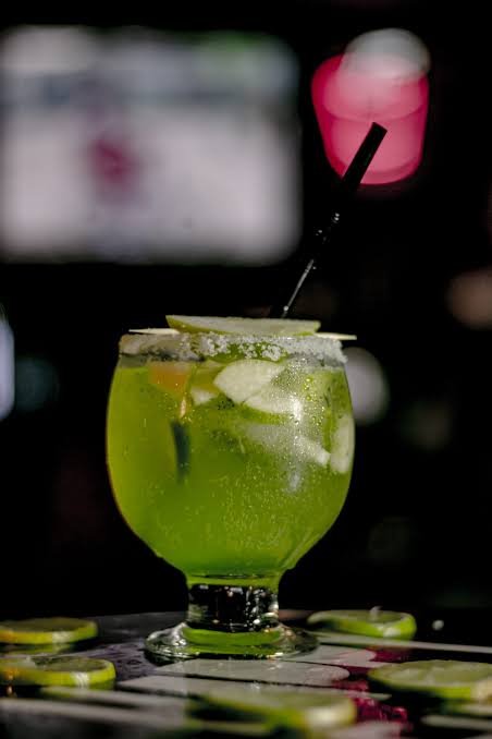 FRUTOS VERDES
