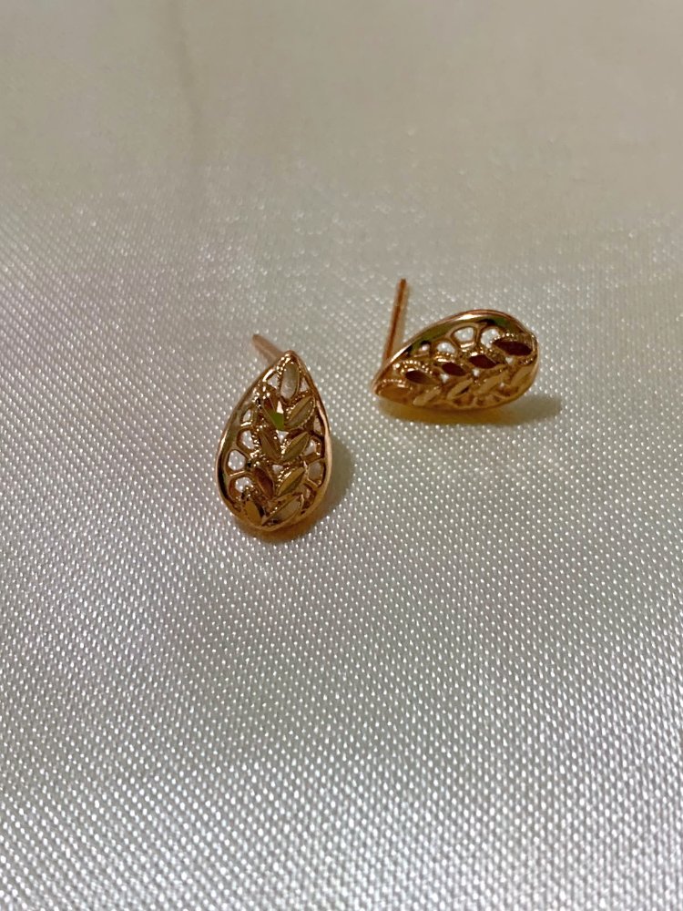 ARETES PEGADOS XUPING GOTA LABRADA