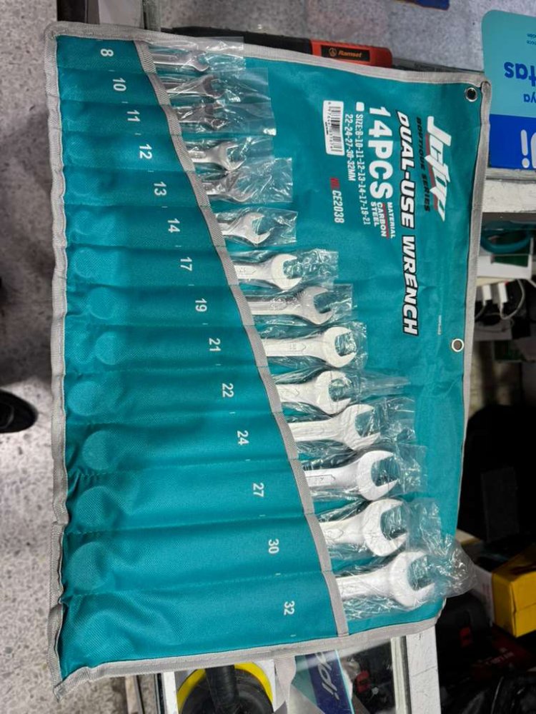 TAPETE DE LLAVES 14 PCS