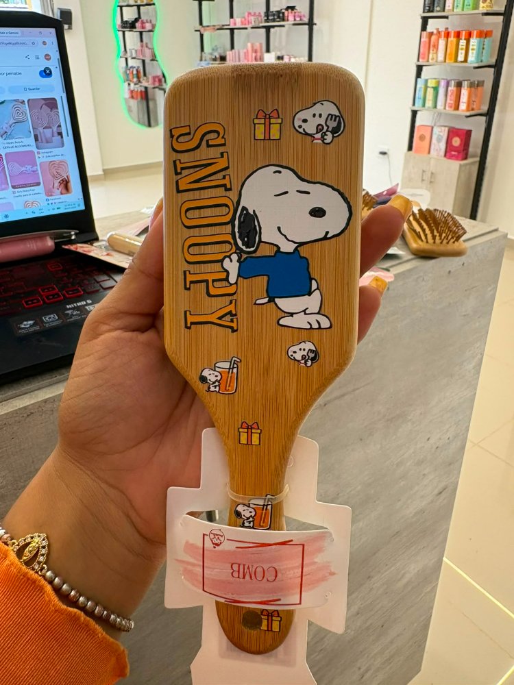 cepillo en bambu diferente motivos