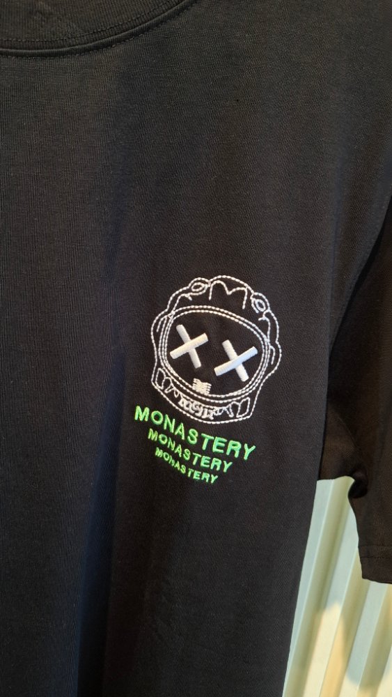 Camiseta Monastery