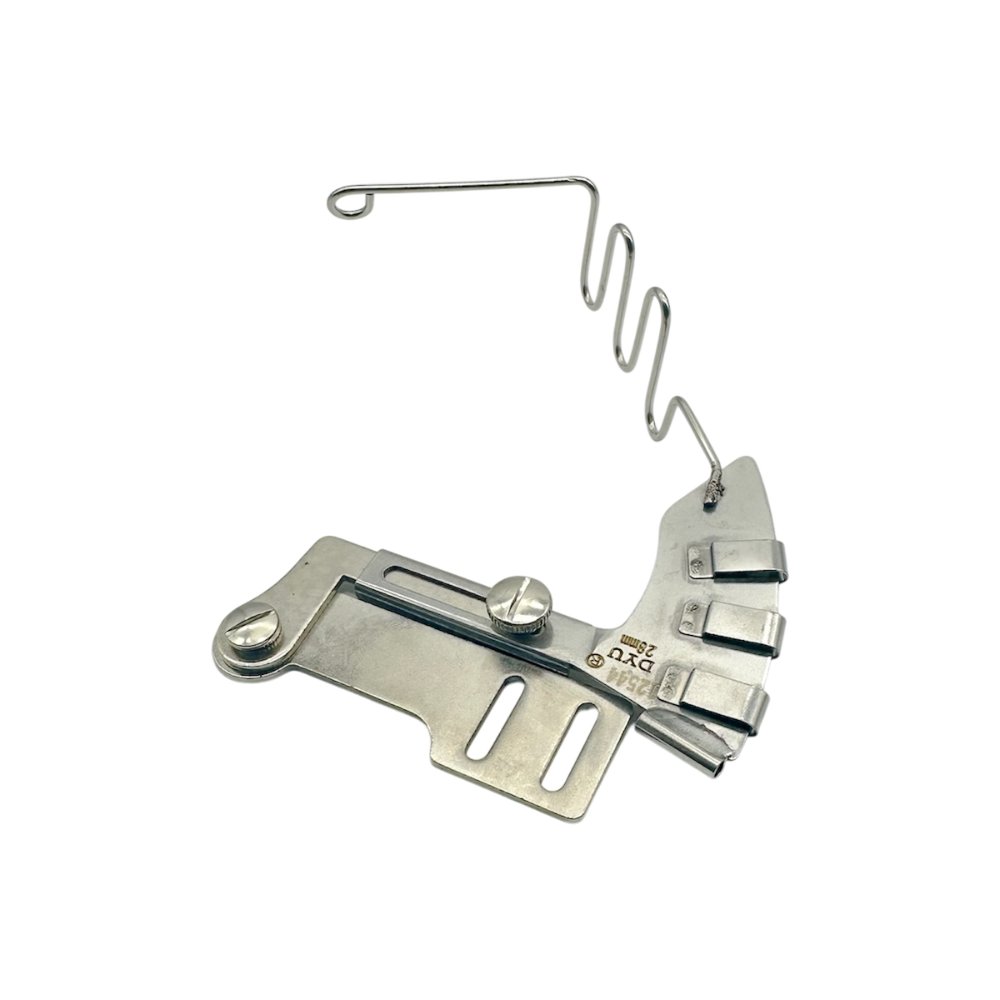 G884: FOLDER PARA MÁQUINA DE COSER 28MM (12544)