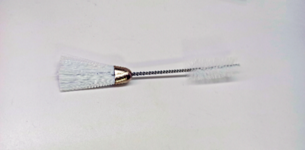 G37: ESCOBILLAS DE LIMPIEZA