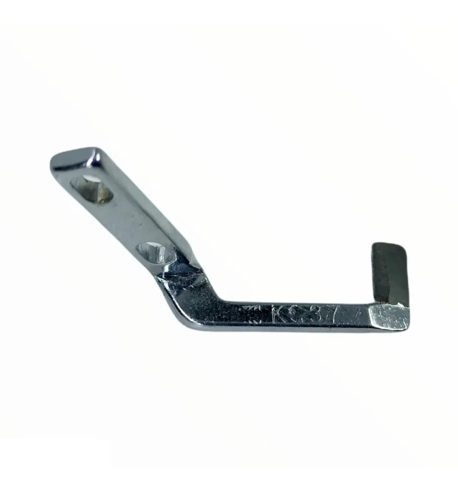 G82: GANCHO COSTURA DE SEGURIDAD OVERLOCK (KM-04)