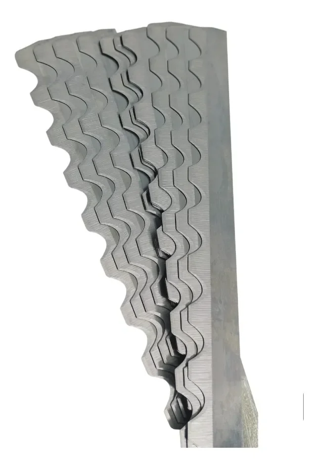 G408A: CAJA DE 12 CUCHILLAS CORTADORAS ONDULADAS DE 10 (10EW)
