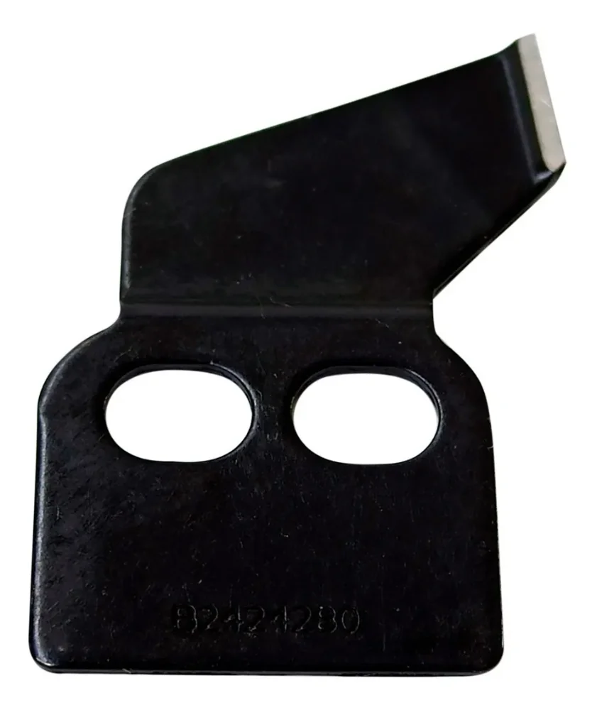 G106: CUCHILLA FIJA PRESILLA JUKI (B2424-280-00)