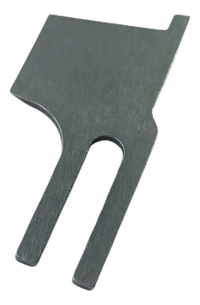G109: CUCHILLA PARA MÁQUINA DE VIVOS (B4145-530B00)