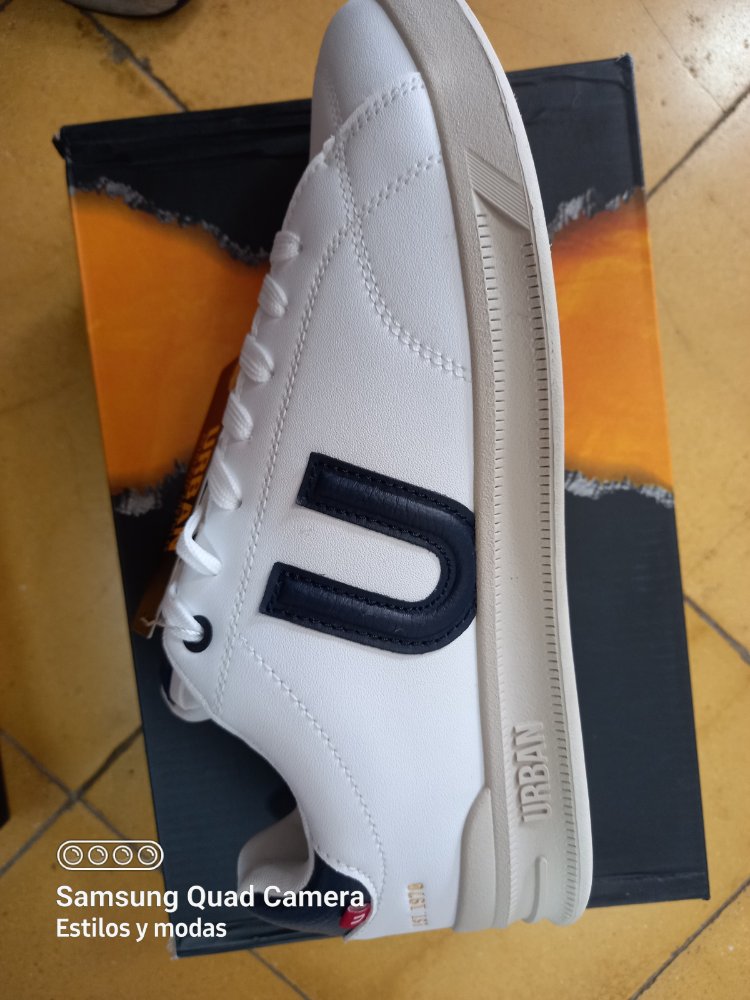 uh465 39.5 white navy