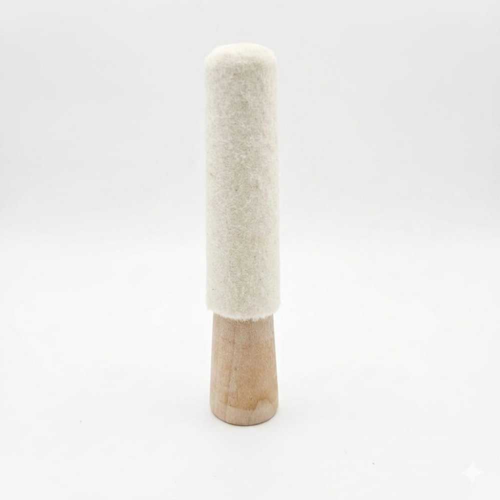 Pulidor de anillo con cabo de madera
