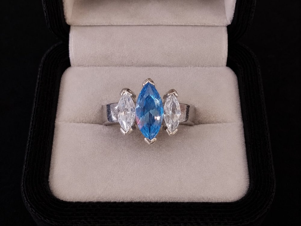 ANILLO BLANCO, AZUL, BLANCO (5.25)