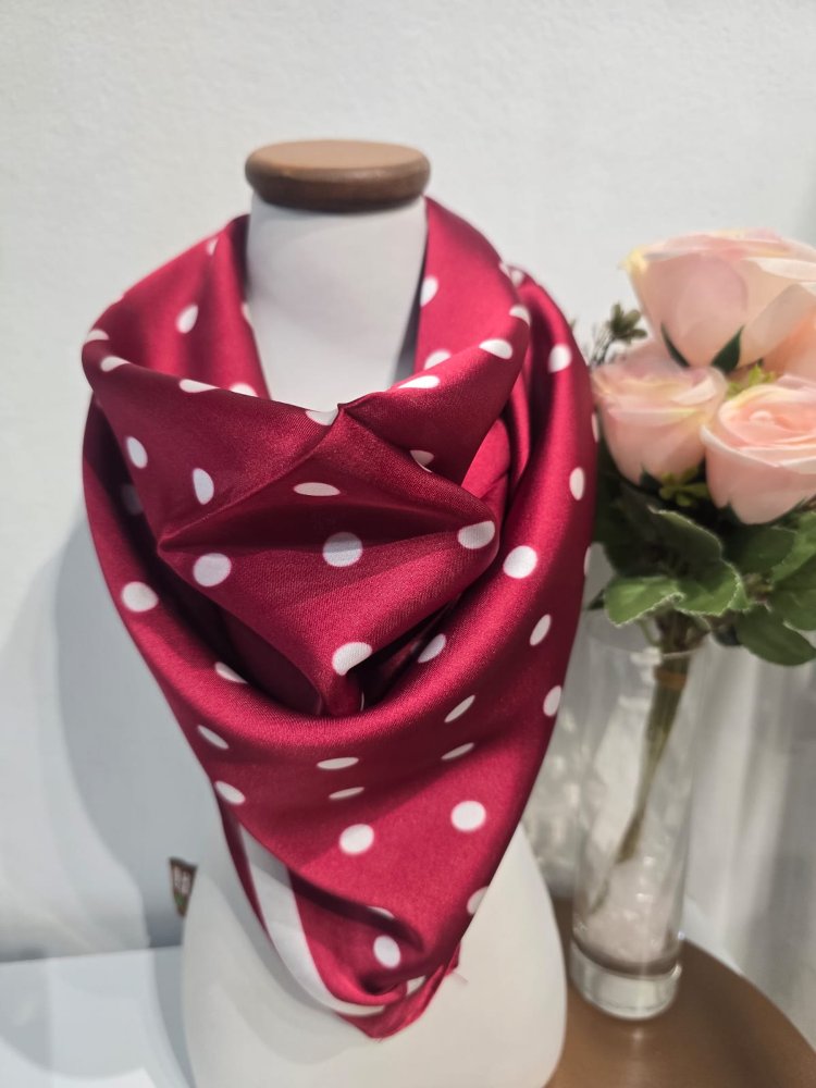 Pañuelo Dots Red (70x70)