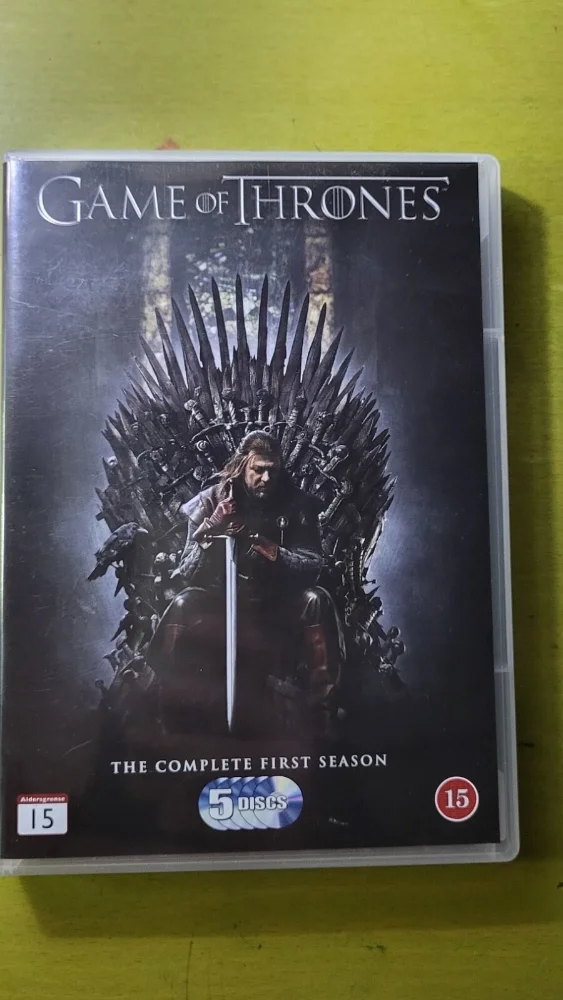 Game of Thrones: The Complete First Season (DVD, 2012, 5-Disc Set)
