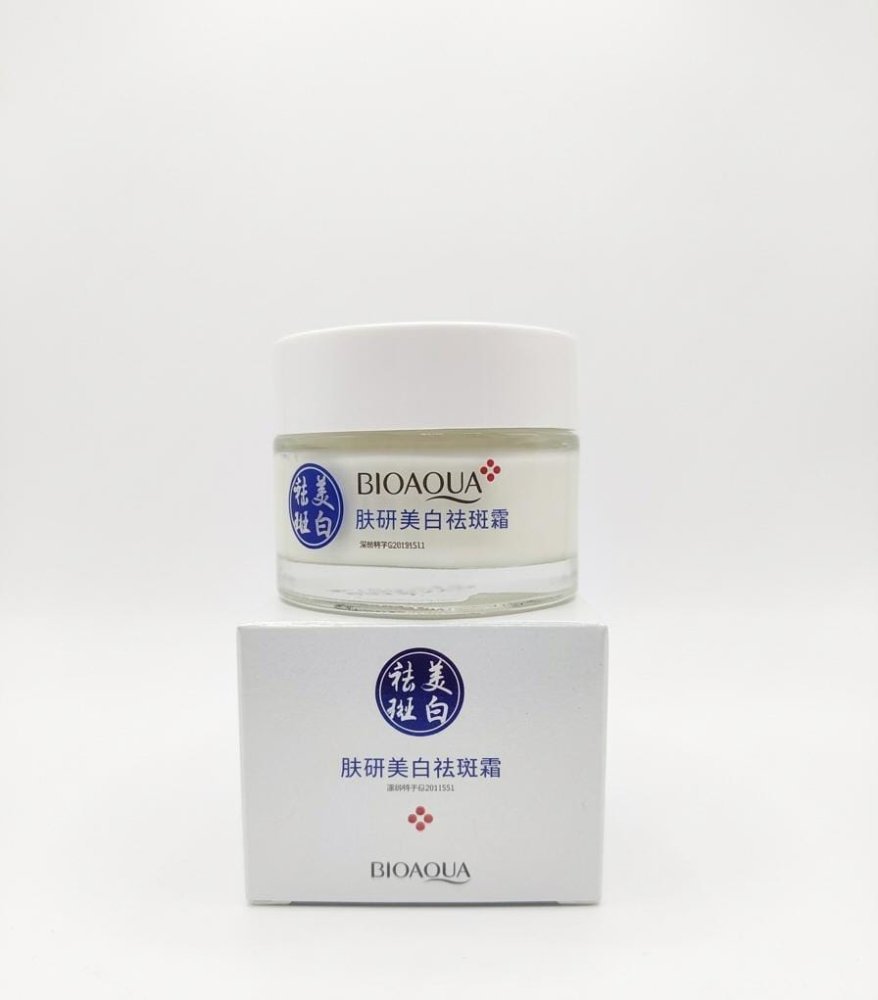 Bioaqua crema facial aclarante