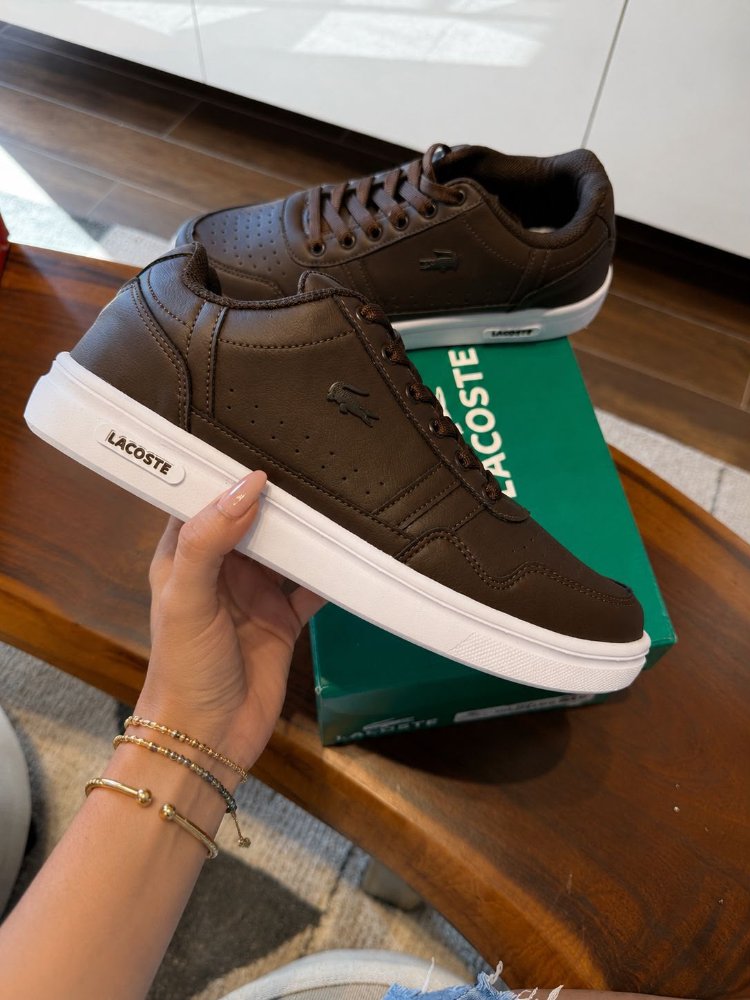 Lacoste café