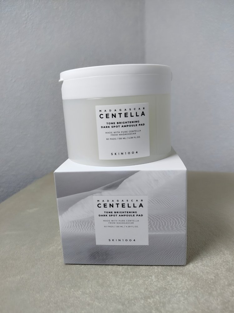 SKIN1004 MADAGASCAR CENTELLA TONE BRIGHTENING DARK SPOT AMPOULE PAD