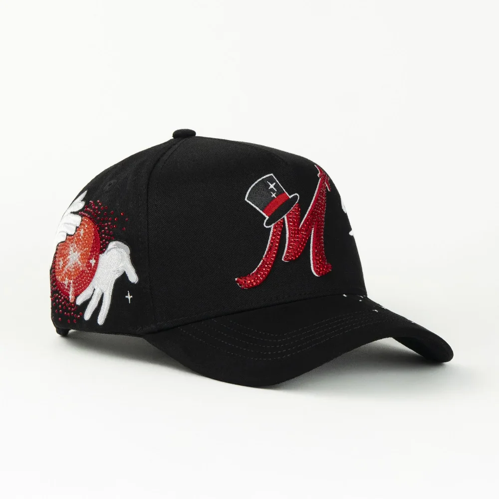 31 Hats Mago Red