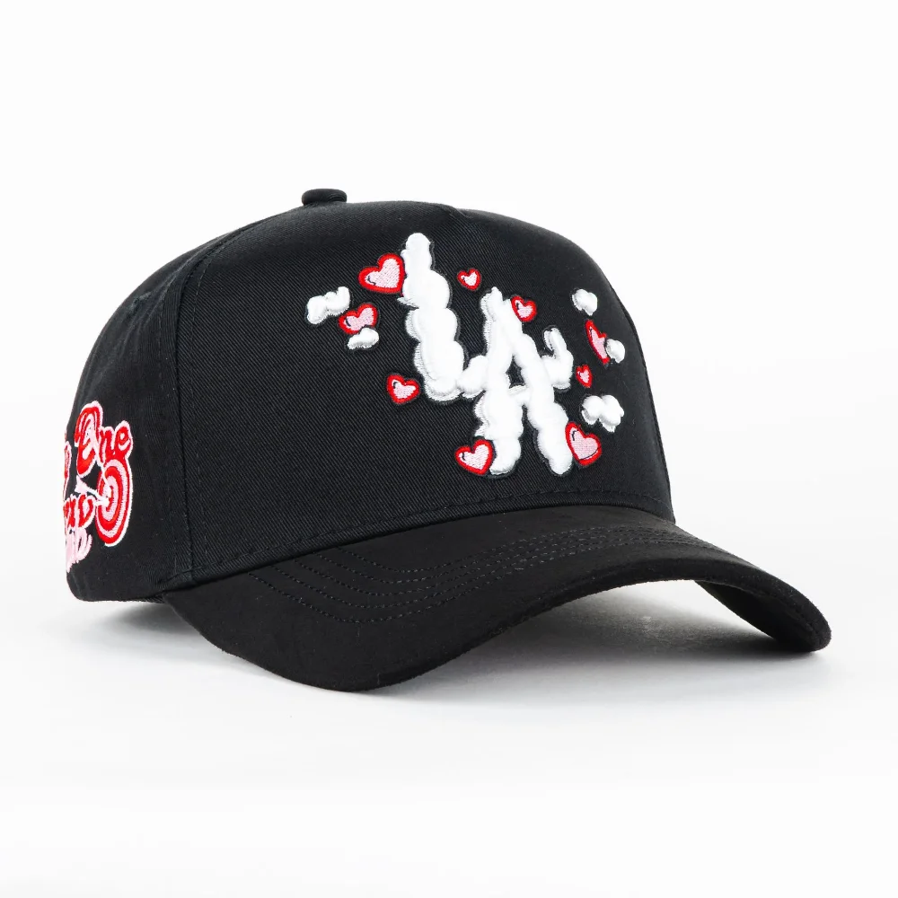 31 Hats LA Clouds San Valentin