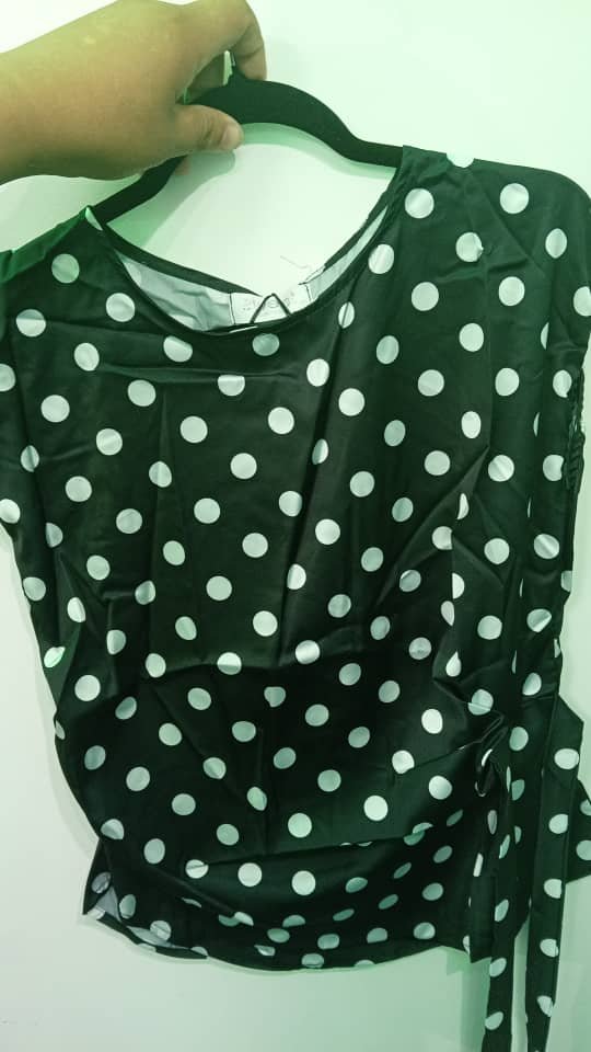 E- blusa lunar 1238