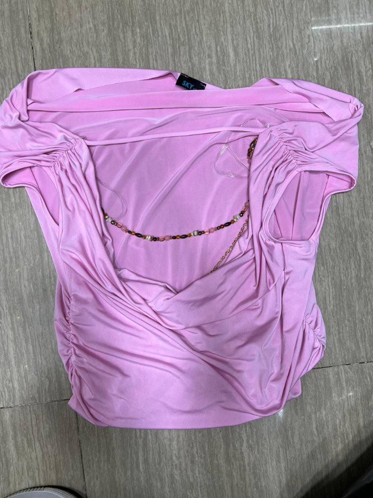 Blusa con escote 2542