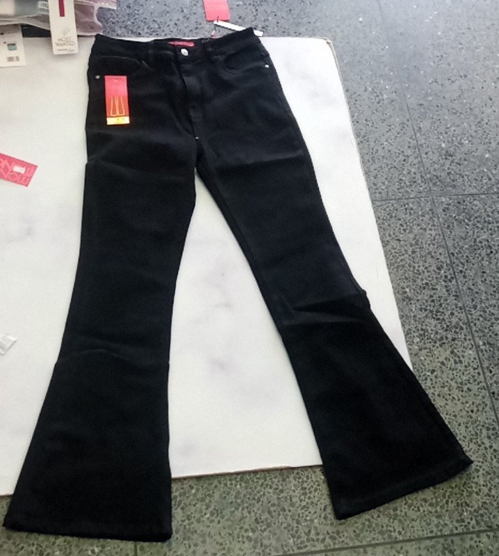 L-  Jeans Makara Negro 2009