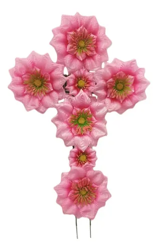 Cruz de flores artificiales