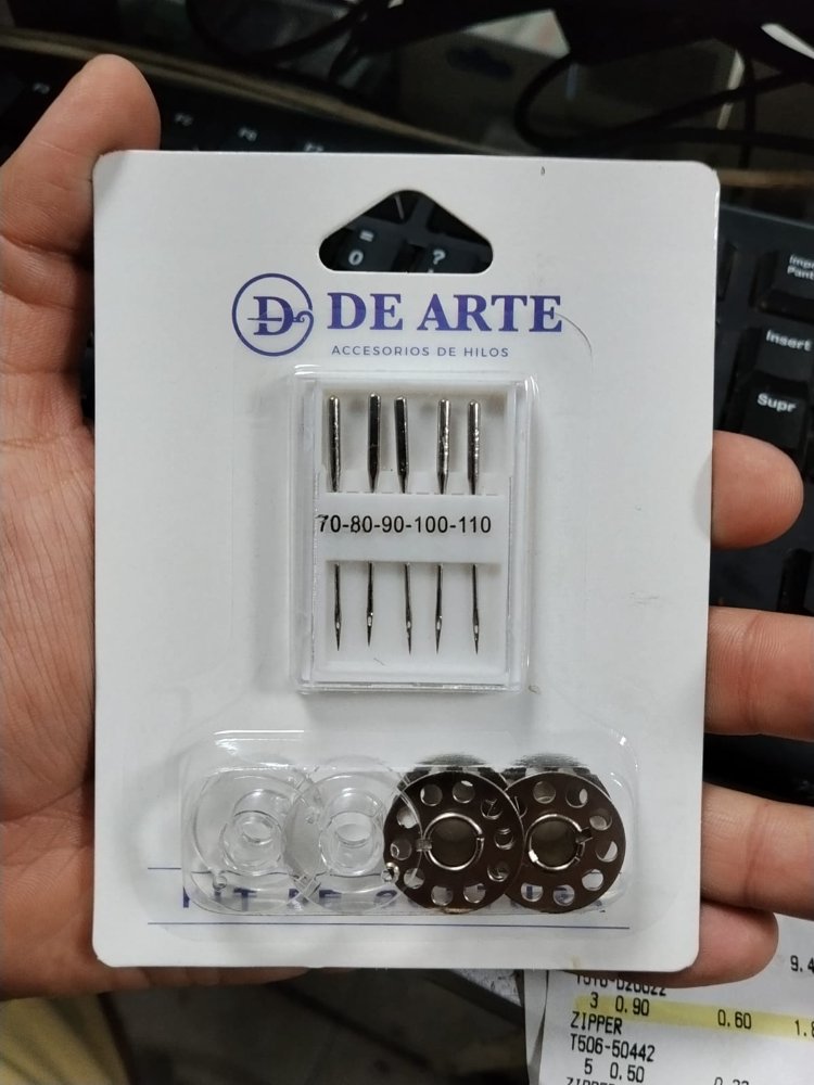 Kit de costura, bobina/ carrete y agujas para maquina de coser
