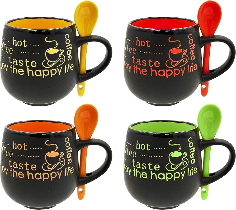 Taza negra con cuchara con fondo de color