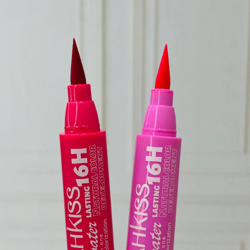 Tinta para labios tipo Pincel