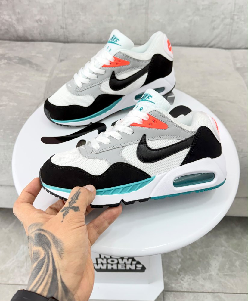 NIKE CORRELATE