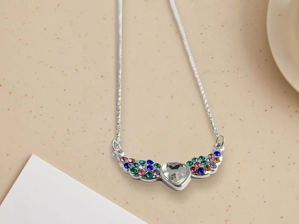 Collar Corazon Alas Colores acero