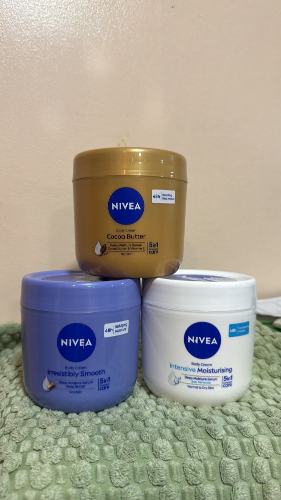 Crema corporal Nivea (Intensive Moisturing - 400ml)