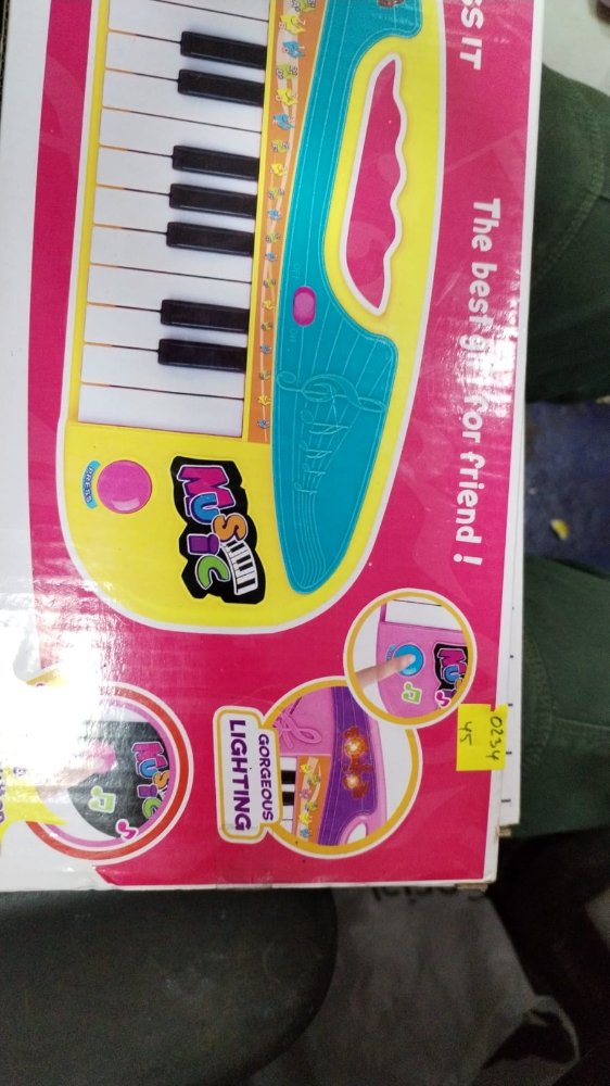 PIANO JUGUETE