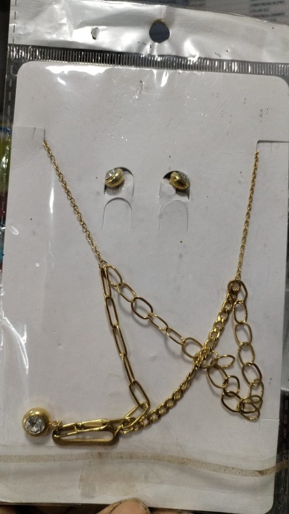 COLLAR Y ARETE