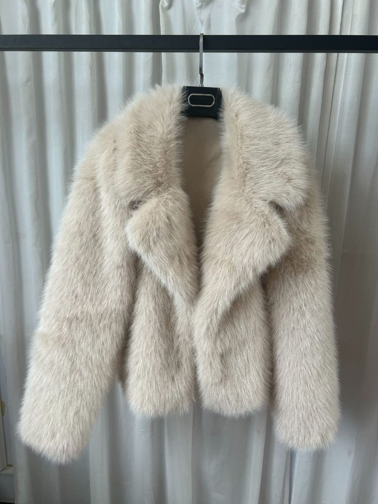 ABRIGO PELUCHE - COLOR BLANCO ROTO