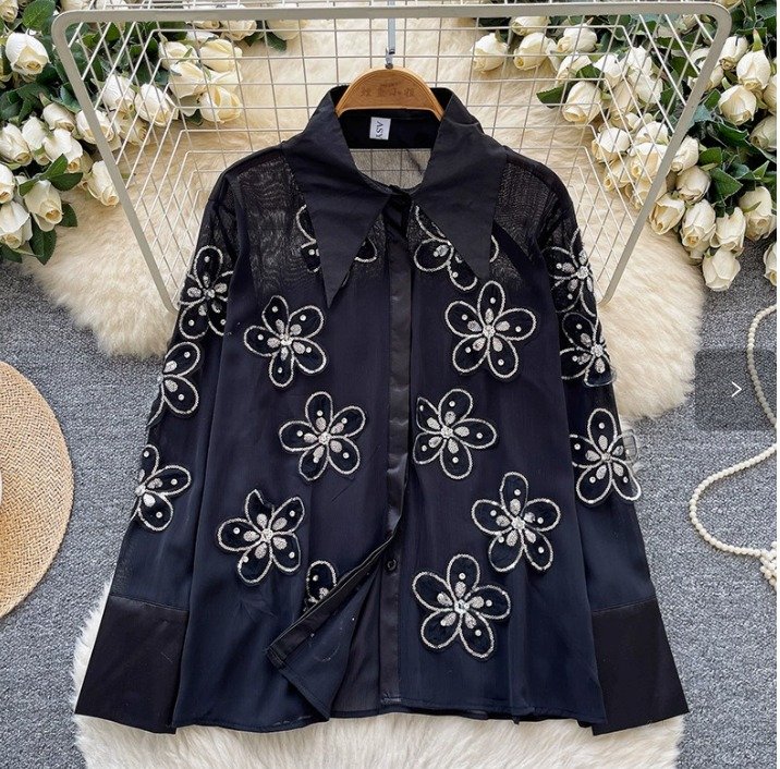 BLUSA MANGA LARGA CON BRILLOS