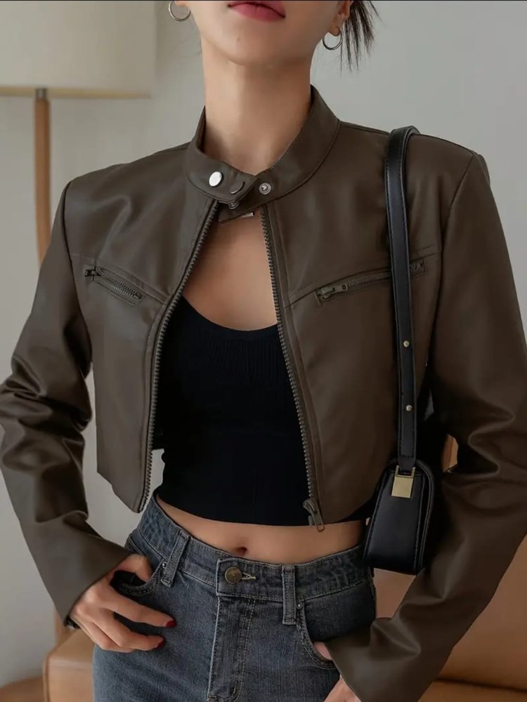 CASACA CUERINA CROP	NEGRO