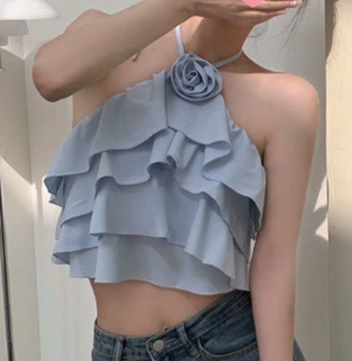 CAMISETA DE TIRANTES SIN MANGAS CON CUELLO HALTER