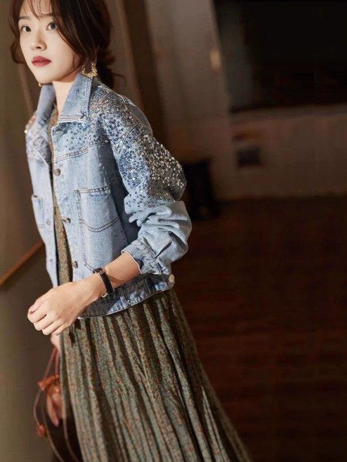 CHAQUETA VAQUERA CON LENTEJUELAS