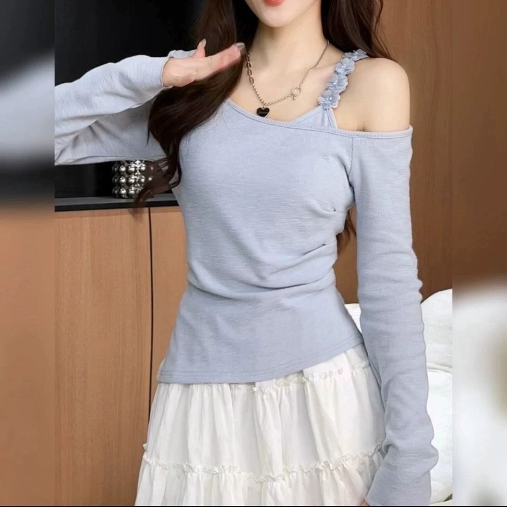 CAMISETA MANGA LARGA CON FLORES