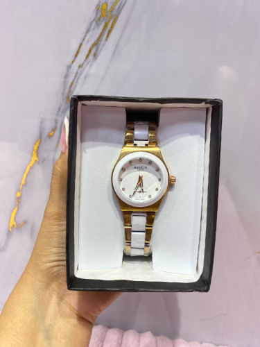 Reloj Swatch dama dorado