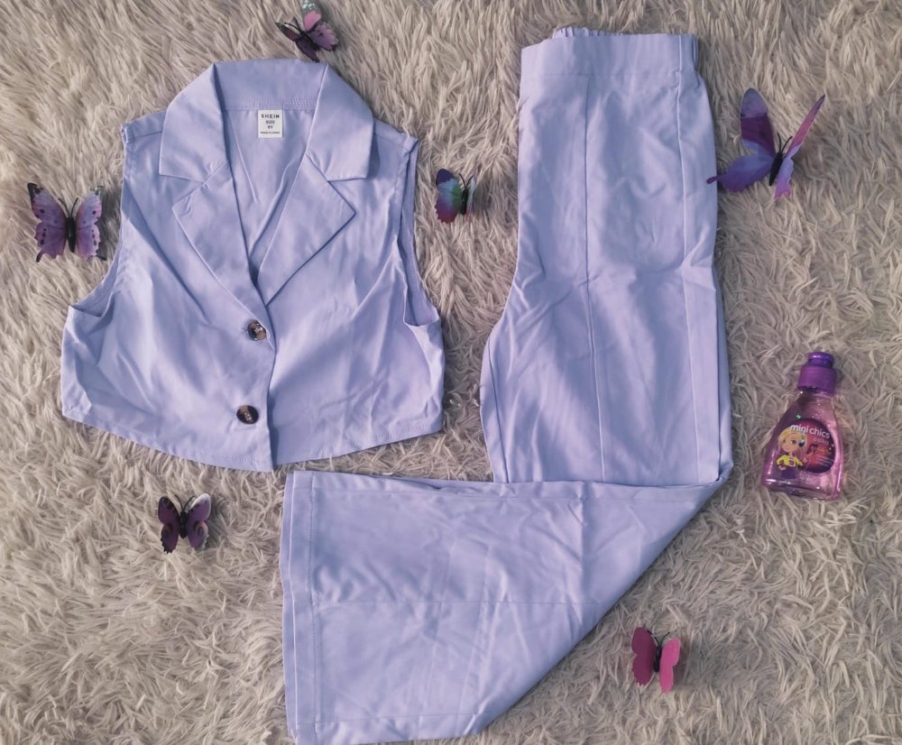 36. CONJUNTO LILA