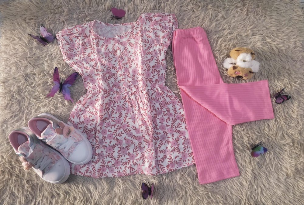 30. CONJUNTO FLOREADO