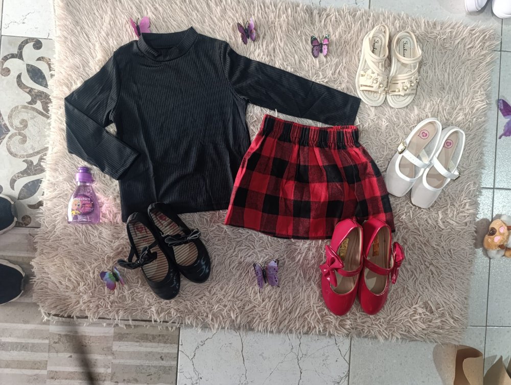 32. CONJUNTO CUADROS