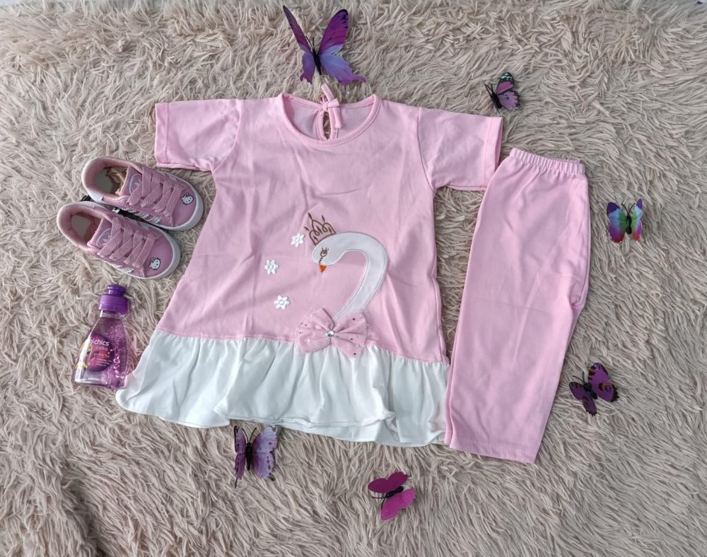 4. CONJUNTO NIÑA CISNE