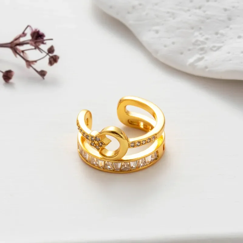Ear Cuff Mini Corazón en Circón 7