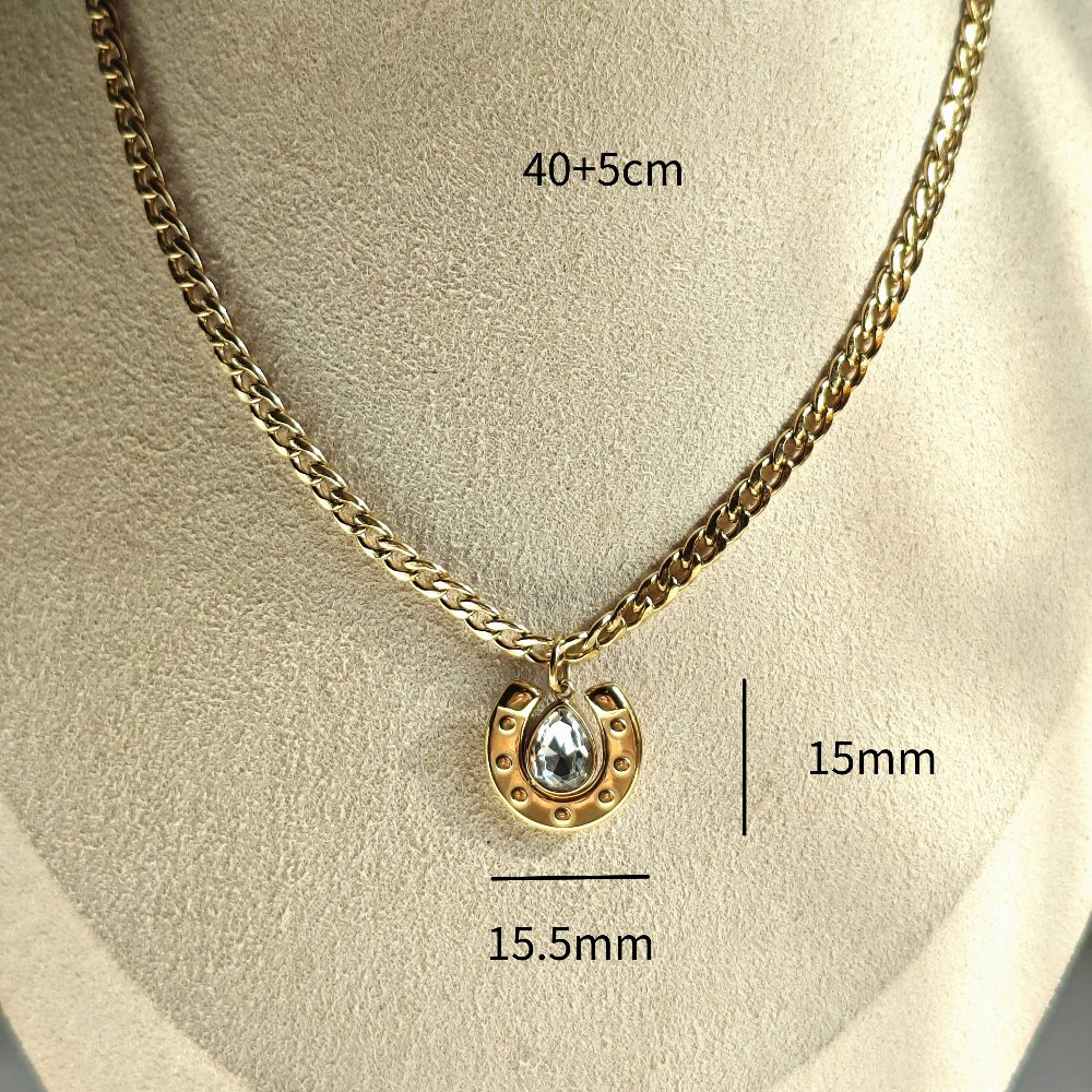Collar Amuleto Herradura de la Suerte