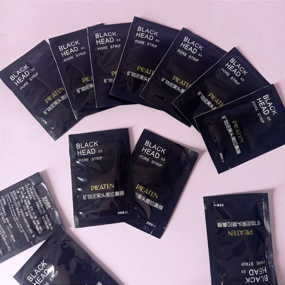 Mascarilla de Carbón Activado Puntos Negros