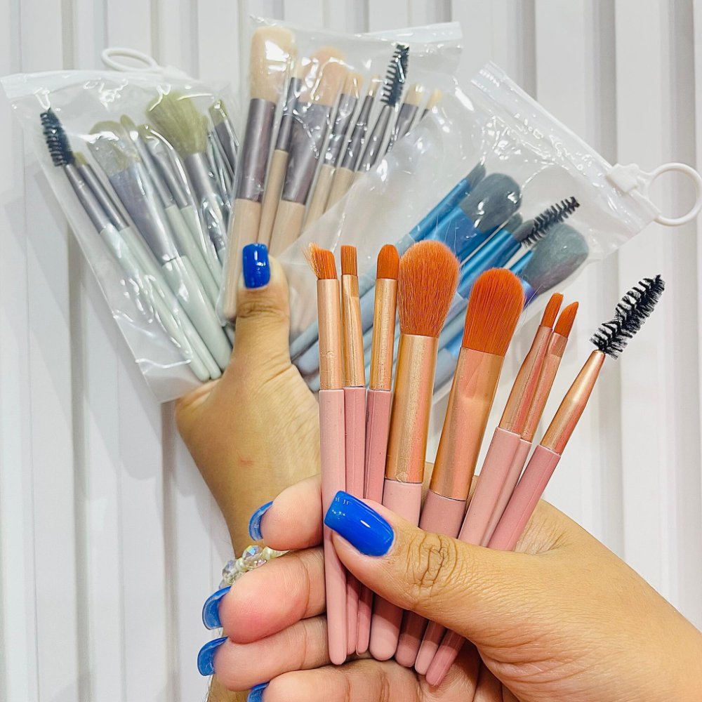 Estuche de Mini Brochas (Set de 8 unid)