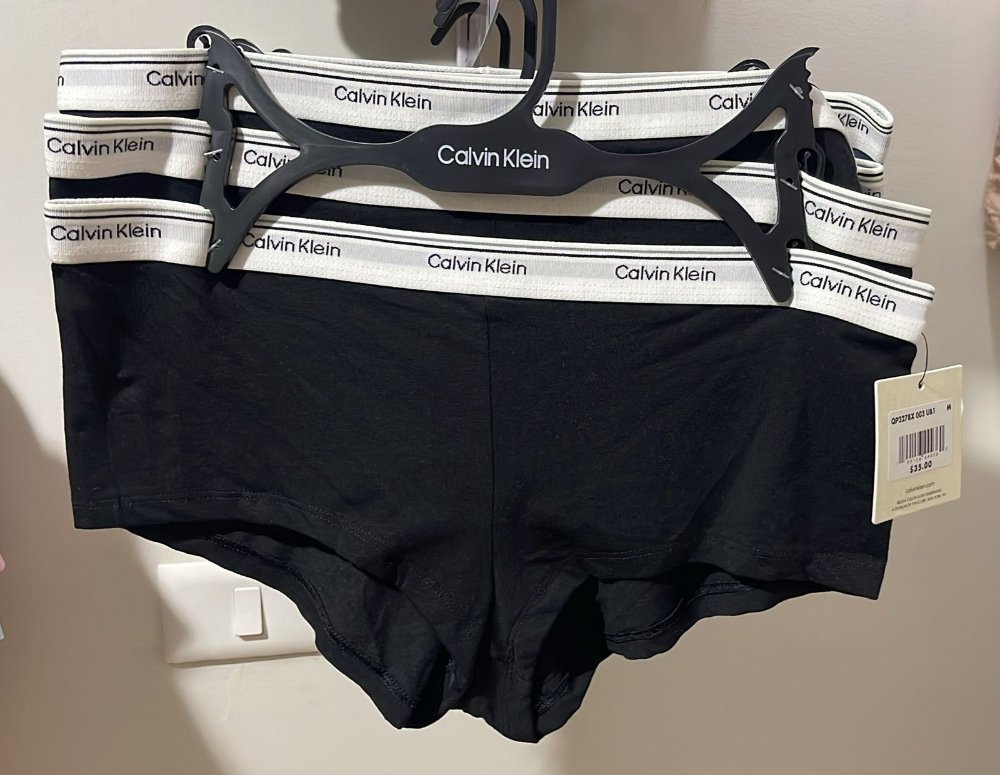 Calzones 🇺🇸 tipo cachetero CALVIN KLEIN TALLA M